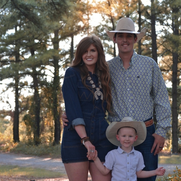 Meet your Posher, Hailie - Picture 5 of 10